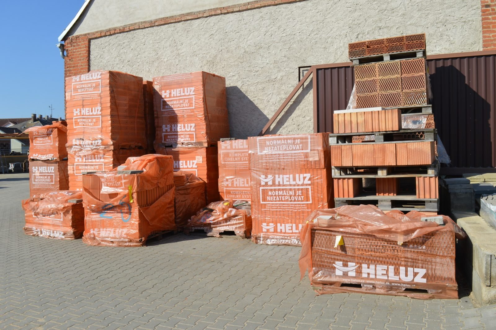 Zdící materiály — pohled 1
